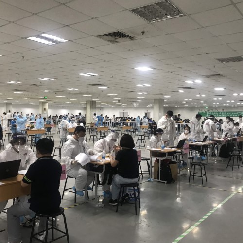 Triển khai tiêm vắc xin COVID-19 ( VeroCell) Inactivated cho người Trung Quốc