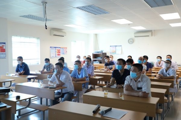 Sở Y tế cử 25 cán bộ y tế có kinh nghiệm tham gia hỗ trợ phòng, chống dịch COVID – 19 tại thành phố Hồ Chí Minh