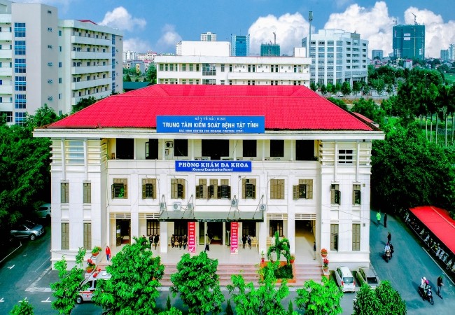 Trung tâm Kiểm soát bệnh tật được đề nghị tặng Bằng khen của Thủ tướng Chính phủ vì có thành tích tiêu biểu, xuất sắc trong công tác phòng, chống dịch Covid-19