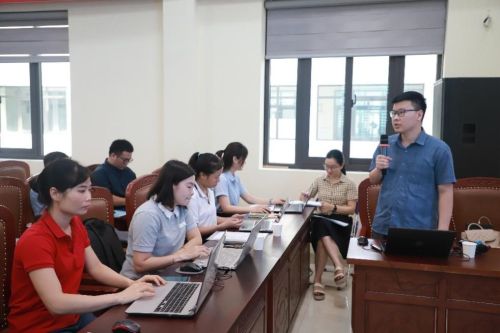 Tập huấn cập nhật hệ thống quản lý giám sát bệnh truyền nhiễm năm 2025