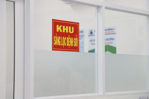 Mở rộng quy mô chiến dịch tiêm vaccine phòng sởi tại nhiều tỉnh, thành