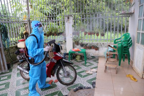 Sốt xuất huyết, tay chân miệng, COVID-19 có xu hướng tăng: Bộ Y tế yêu cầu tổ chức đợt chiến dịch cao điểm phòng chống