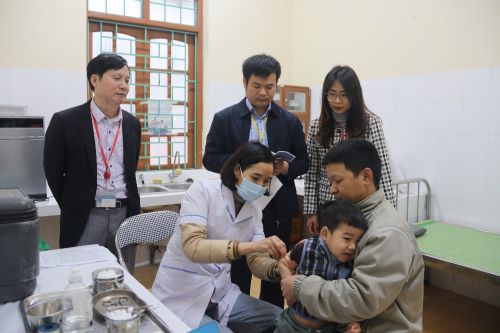 Tăng cường tiêm bù, tiêm vét vắc xin phòng, chống bệnh Sởi