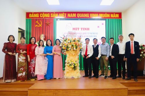 Trung tâm Kiểm soát bệnh tật Bắc Ninh mít tinh kỷ niệm 116 năm Ngày Quốc tế Phụ nữ 8/3