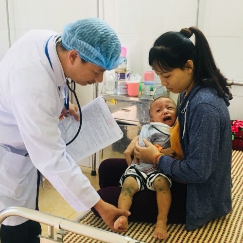 Tăng cường công tác phòng chống dịch sởi, sốt xuất huyết và tay chân miệng