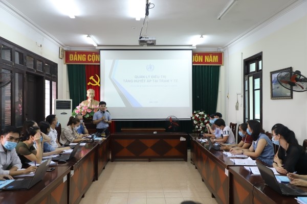 Tập huấn thực hành quản lí, điều trị tăng huyết áp, đái tháo đường theo nguyên lí y học gia đình năm 2020