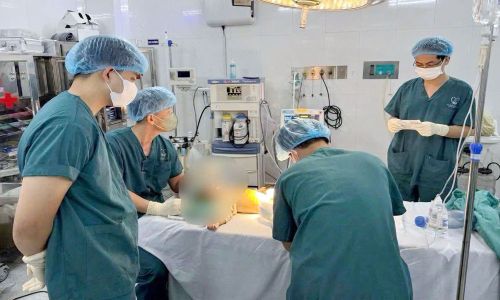 Bắc Ninh: Cấp cứu thành công trẻ 5 tháng tuổi bị chấn thương sọ não nặng