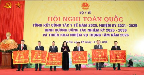 Phó Thủ tướng Lê Thành Long: Ngành Y tế cần tạo bước đột phá trong chăm sóc và nâng cao sức khỏe Nhân dân